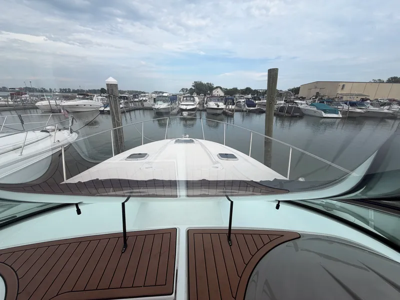 Slide: The Image of Rinker 370 EX 2019 - 35