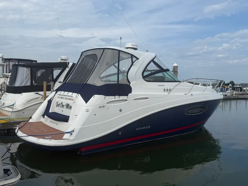 Slide: The Image of Rinker 370 EX 2019 - 1
