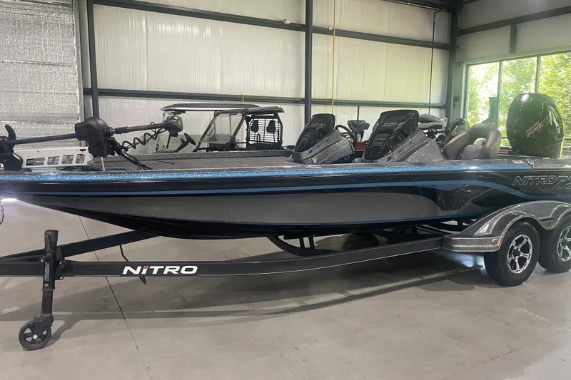 The Image of 2020 Nitro Z21 boat in showroom, featuring sleek design and modern equipment. - 1