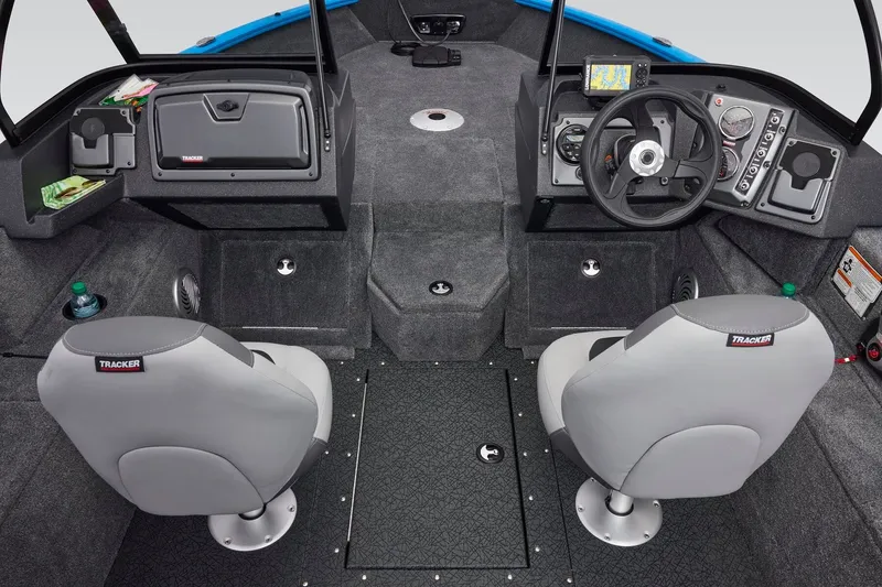 Slide: The Image of Tracker Pro Guide V-175 WT 2027 - 33