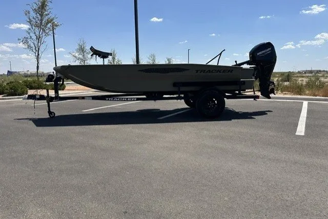 The Image of Tracker Grizzly 1650 T Prairie Wings Edition 2027 - 0