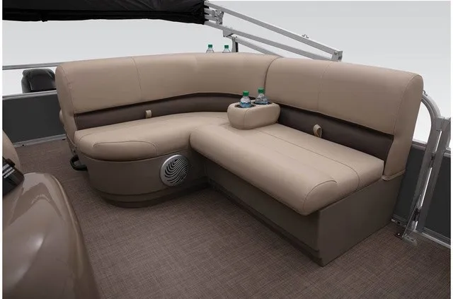 Slide: The Image of Sun Tracker Party Barge 18 DLX 2023 - 26