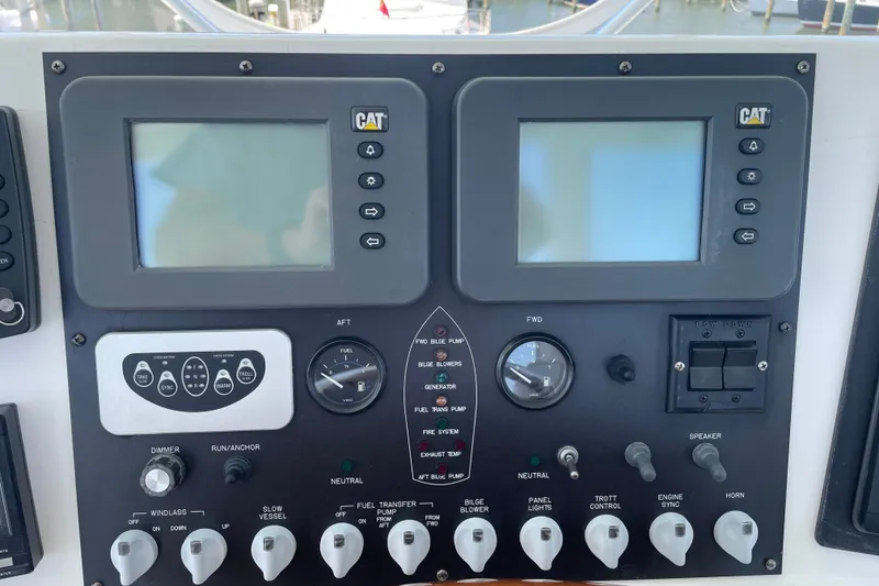 Slide: The Image of Engine displays and switches - 23