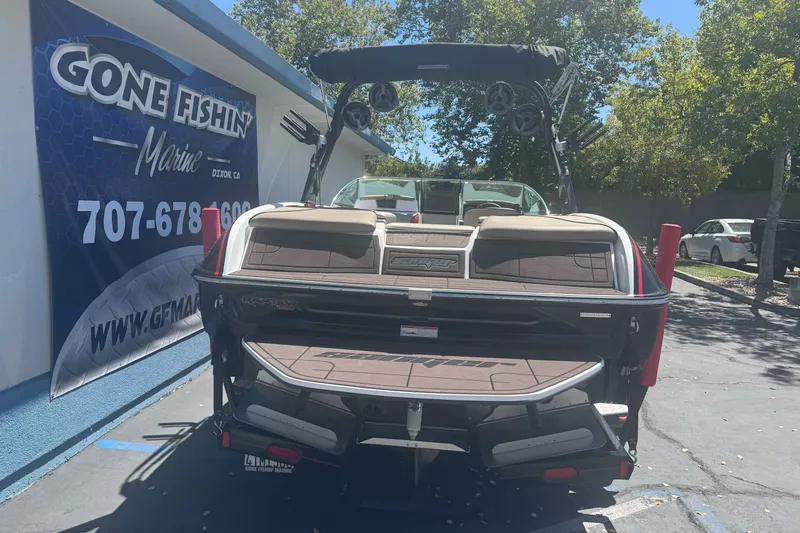 Slide: The Image of 2019 Sanger 212 SL boat at Gone Fishin' Marine dealership. - 3