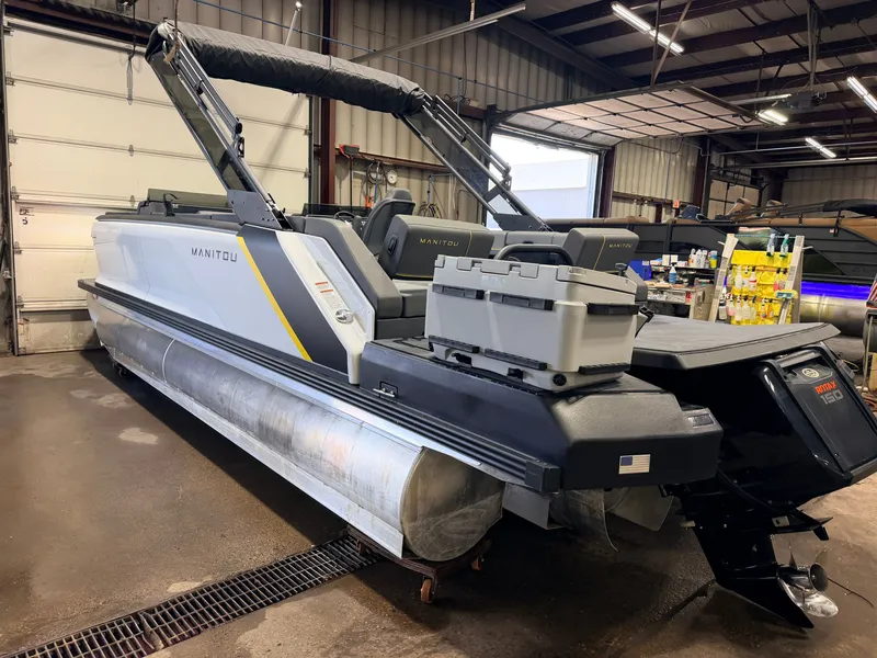 Slide: The Image of Manitou 22 Explore Tritoon & 150HP Rotax 2023 - 60