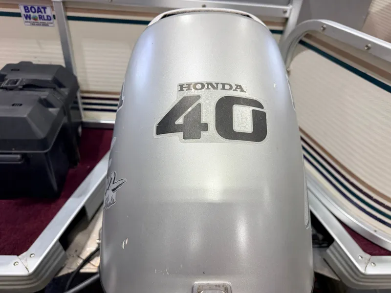 Slide: The Image of Premier 180 Horizon & 40HP Honda 4Stroke 1998 - 52