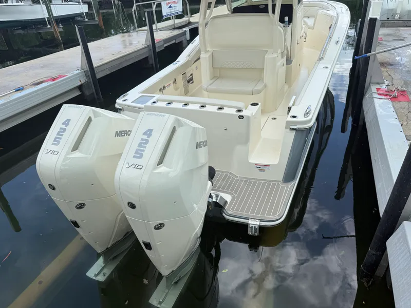 Slide: The Image of Scout 330 LXF 2027 - 17