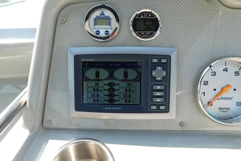 Slide: The Image of Dashboard of a 2012 Formula 350 Sun Sport with SmartCraft VesselView display and gauges. - 37