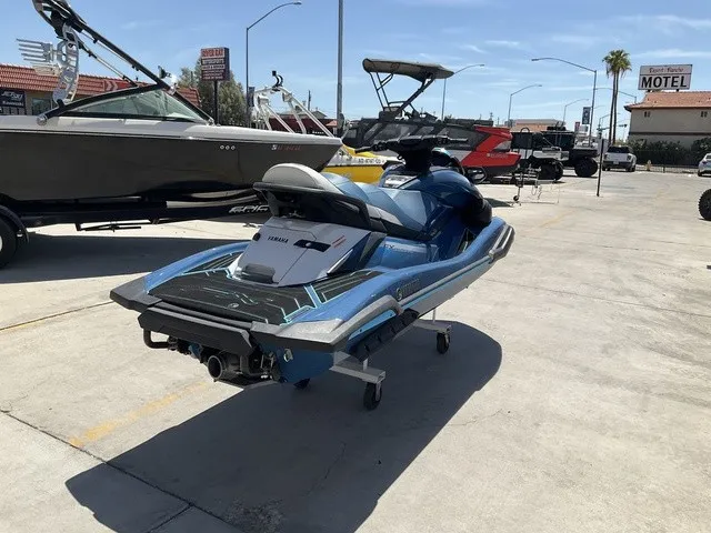 Slide: The Image of Yamaha FX Cruiser HO 2024 - 3