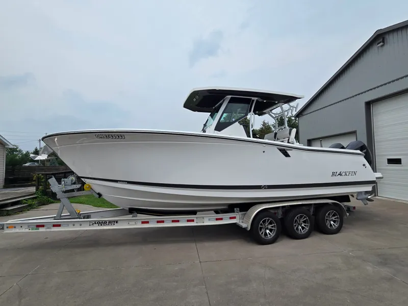 The Image of Blackfin 272 CC 2023 - 0