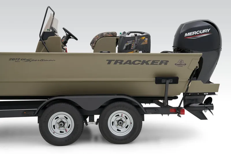 Slide: The Image of Tracker Grizzly 2072 CC Sportsman 2027 - 47