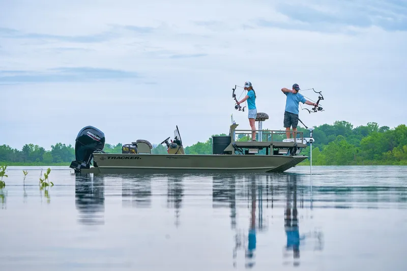 Slide: The Image of Tracker Grizzly 2072 CC Sportsman 2027 - 69