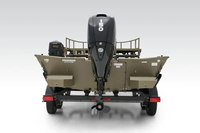 Slide: The Image of Tracker Grizzly 2072 CC Sportsman 2027 - 50