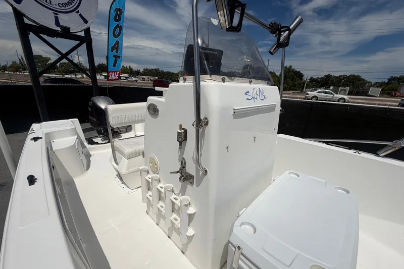 Slide: The Image of 2005 Sea Fox 197 Center Console boat with seating and storage, displayed for sale. - 34