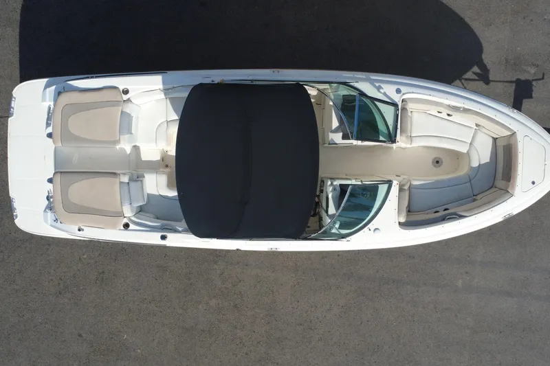 Slide: The Image of Overhead view of 2005 Sea Ray SLX 280 boat with covered seating area. - 15