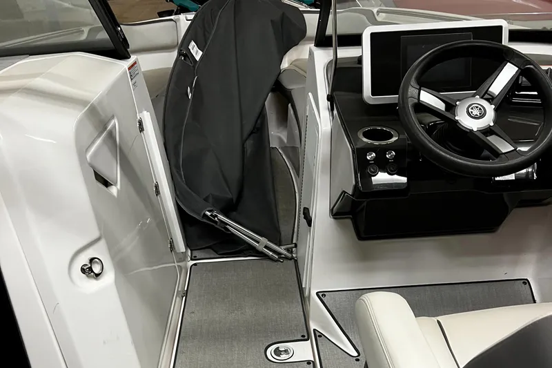 Slide: The Image of Yamaha AR250 2021 - 13