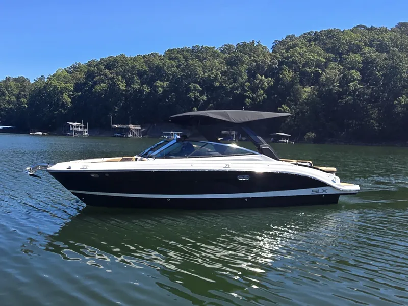 Slide: The Image of Sea Ray SLX 280 2027 - 46