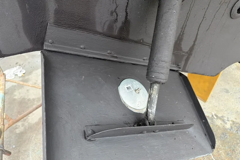 Slide: The Image of Close-up of Sea Ray Sundancer 330 2012 boat part with hydraulic component. - 37