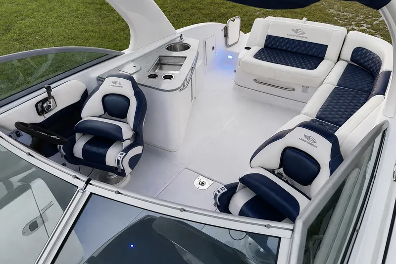 Slide: The Image of Interior of 2013 Chaparral 287 SSX boat with luxurious seating and helm station. - 20