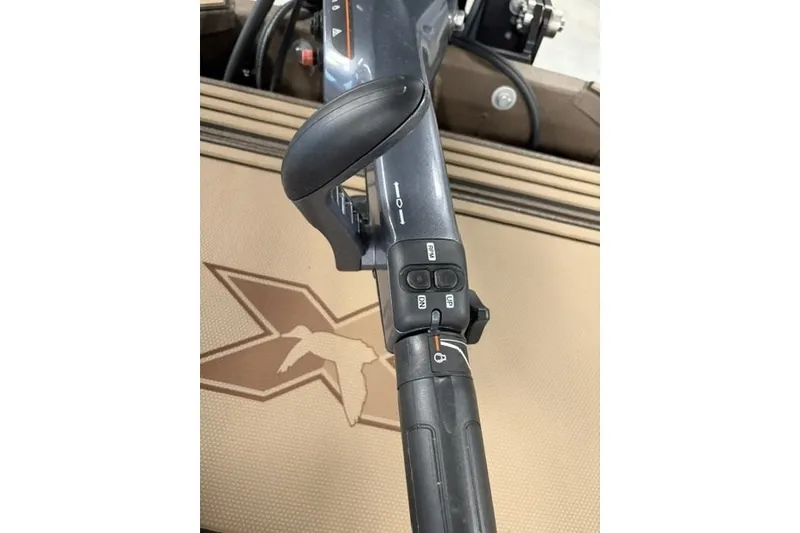 Slide: The Image of Close-up of 2027 Xpress X18DB boat throttle control handle. - 14