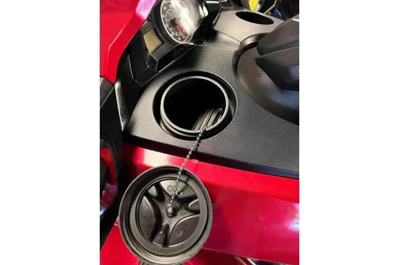Slide: The Image of 2014 Yamaha WaveRunner FX Cruiser HO fuel cap and dashboard close-up. - 6