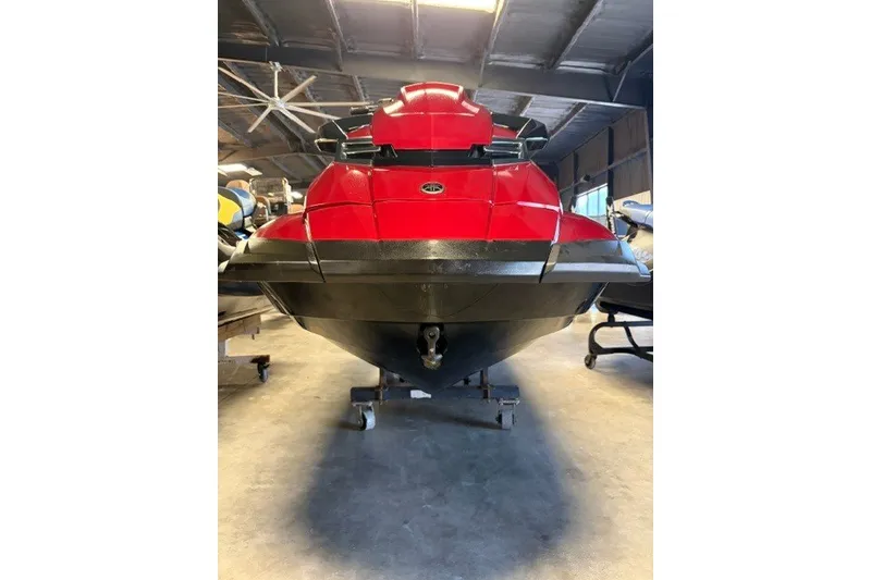 Slide: The Image of 2014 Yamaha WaveRunner FX Cruiser HO in a garage, front view. - 2