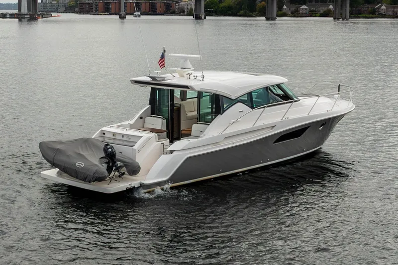 Slide: The Image of Tiara C44 Coupe 2019 - 77