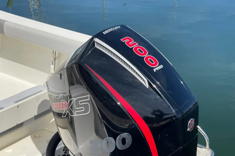 Slide: The Image of Mercury 200 Pro XS engine on 2023 Mako 214 Center Console boat. - 15