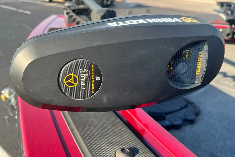 Slide: The Image of Minn Kota Terrova motor on 2020 Tracker Targa V-19 WT boat. - 15