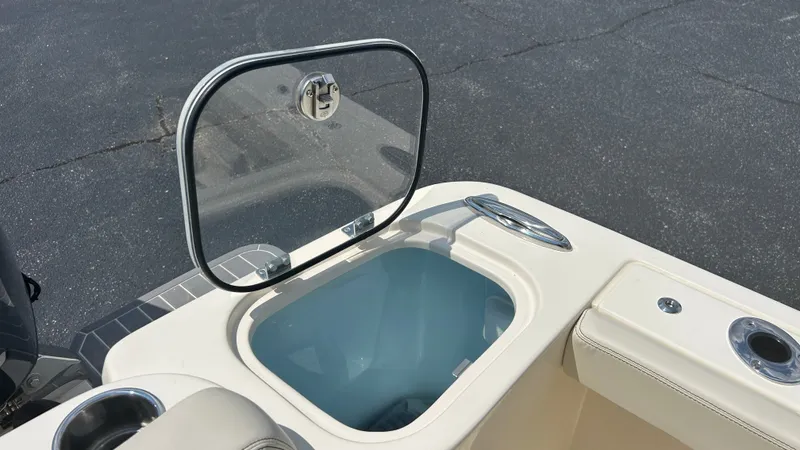 Slide: The Image of Scout 260 LXF 2027 - 12