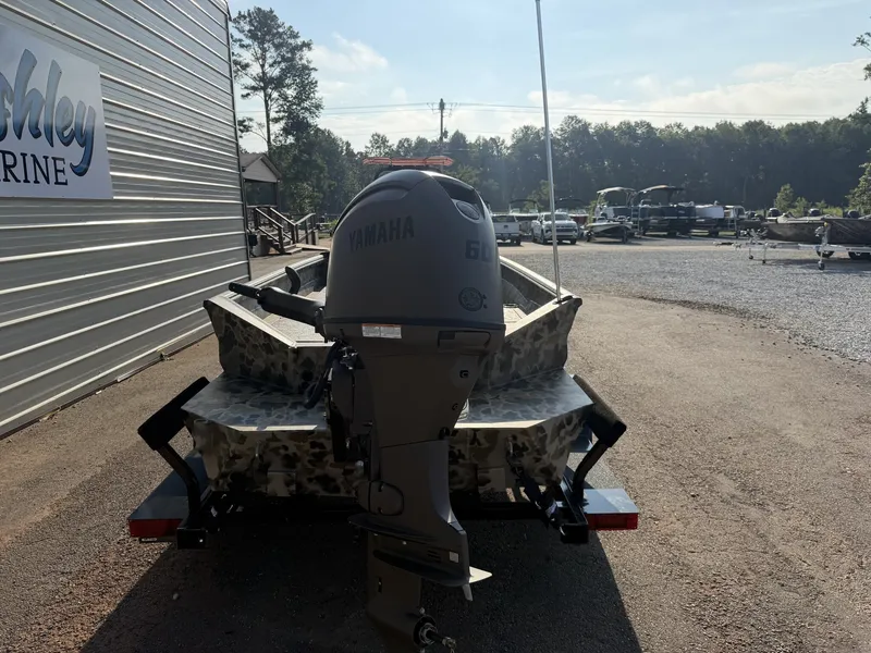 Slide: The Image of Excel Viper F4 1751 VIPER-YAMAHA 60-STEEL TRAILER 2027 - 4