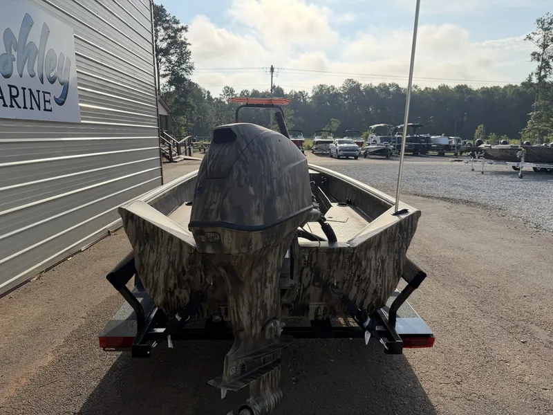 Slide: The Image of Excel 1554 Eclipse 40HP 2027 - 4