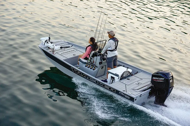 Slide: The Image of Tracker Bass Tracker Classic CC 2027 - 35