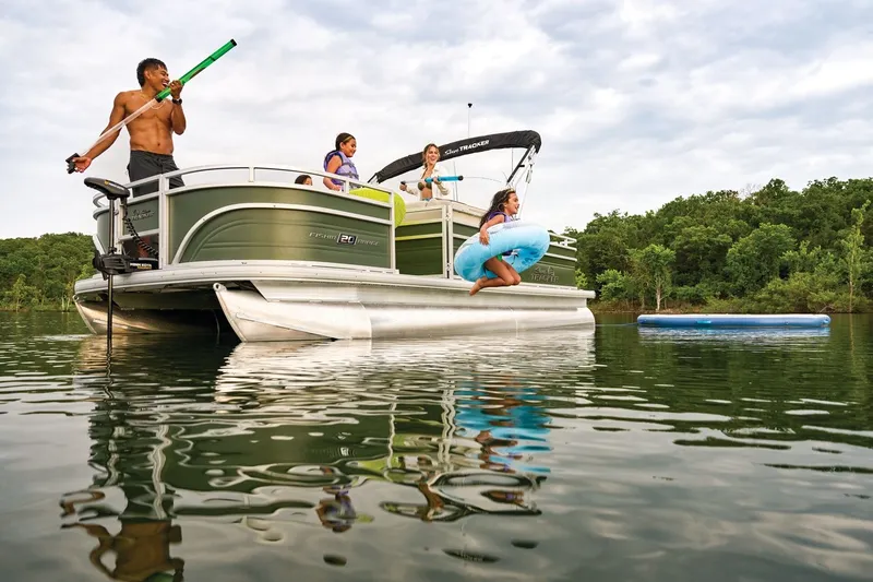 Slide: The Image of Sun Tracker Fishin' Barge 20 DLX 2027 - 57