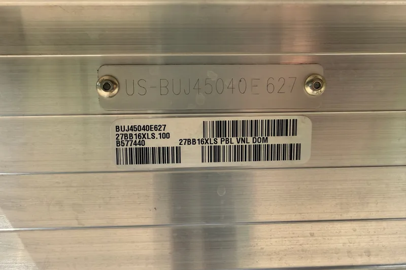 Slide: The Image of Hull identification number on a 2027 Sun Tracker Bass Buggy 16 XL Select boat. - 13