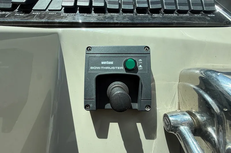 Slide: The Image of Control panel of a 2007 Sea Ray 40 Motor Yacht with Vetus bow thruster. - 45