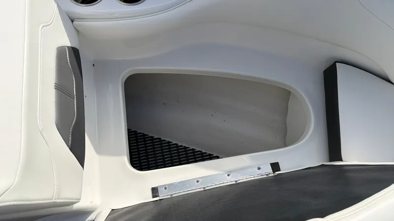 Slide: The Image of Monterey 224FS 2020 - 57