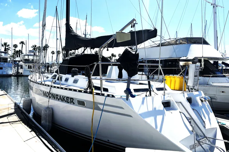 Slide: The Image of Velero Macintosh Center Cockpit 1987 atracado en el puerto deportivo. - 47