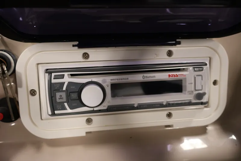 Slide: The Image of 2011 Sylvan Mirage 8520 boat stereo system with Bluetooth and USB connectivity. - 26
