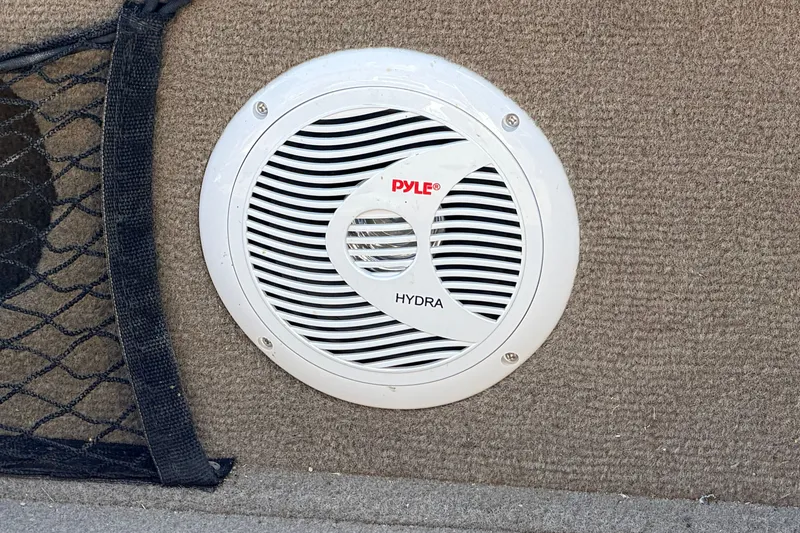 Slide: The Image of Pyle Hydra speaker on 2008 G3 Angler V185 FS boat interior. - 19
