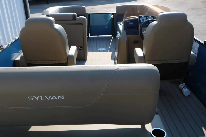 Slide: The Image of Sylvan MIRAGE 822 CLZ DH 2026 - 45
