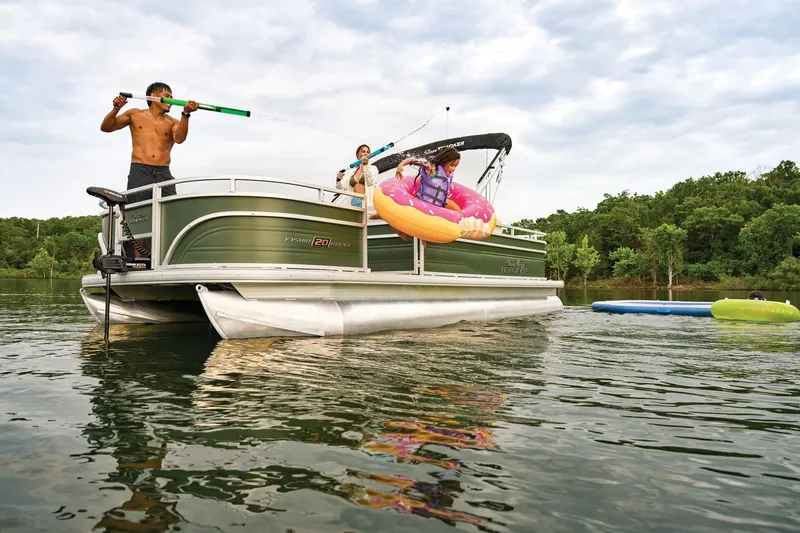 Slide: The Image of Sun Tracker Fishin' Barge 20 DLX 2027 - 58