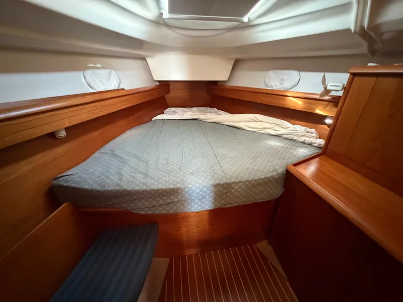Slide: The Image of Jeanneau Sun Odyssey 40.3 2000 - 12