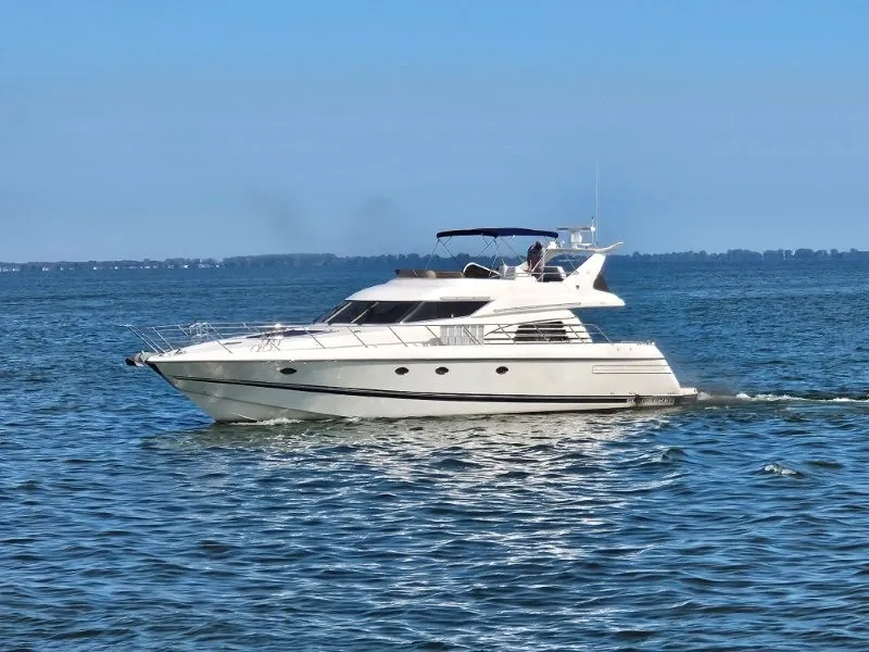 The Image of Sunseeker Manhattan 62 1998 - 0