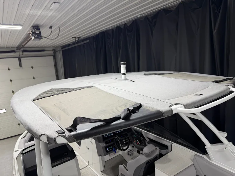 Slide: The Image of Cobalt R8 Outboard 2024 - 99