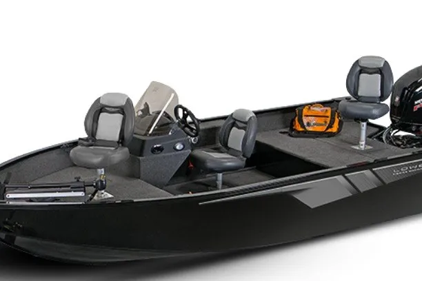 The Image of 2027 LOWE BOATS FM 1675 SC fishing boat with seating and steering console. - 1
