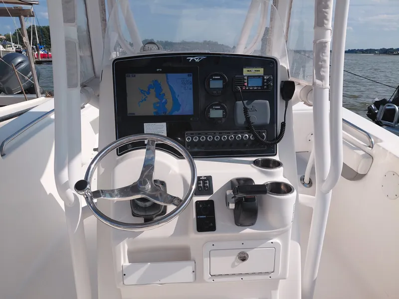 Slide: The Image of Tidewater 230 LXF 2016 - 4