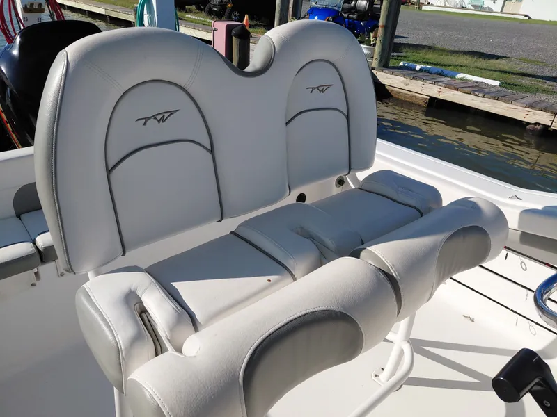 Slide: The Image of Tidewater 230 LXF 2016 - 9