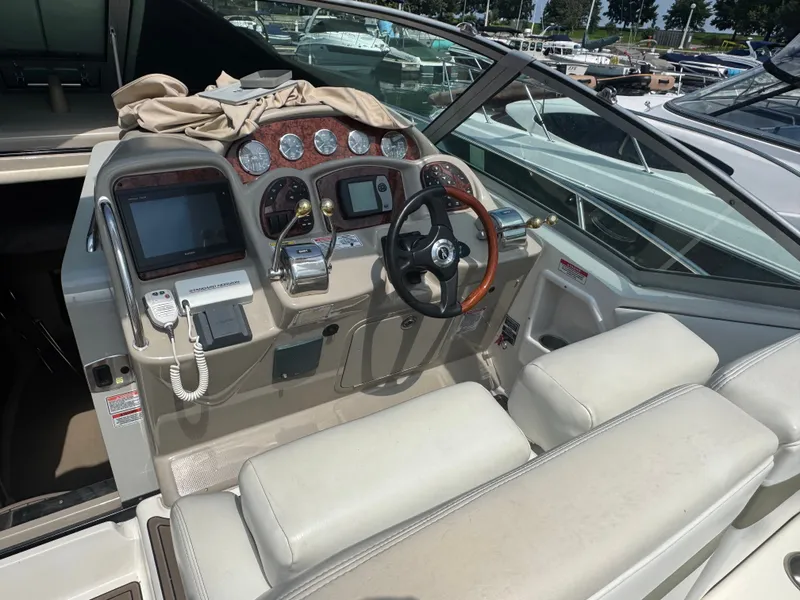 Slide: The Image of Sea Ray Sundancer 320 2007 - 6