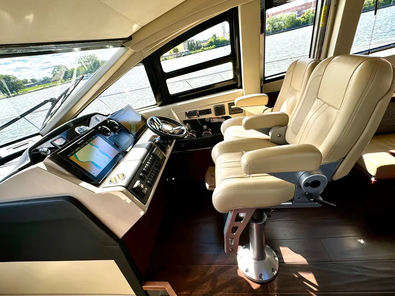 Slide: The Image of Main Helm Stidd Seats - 50
